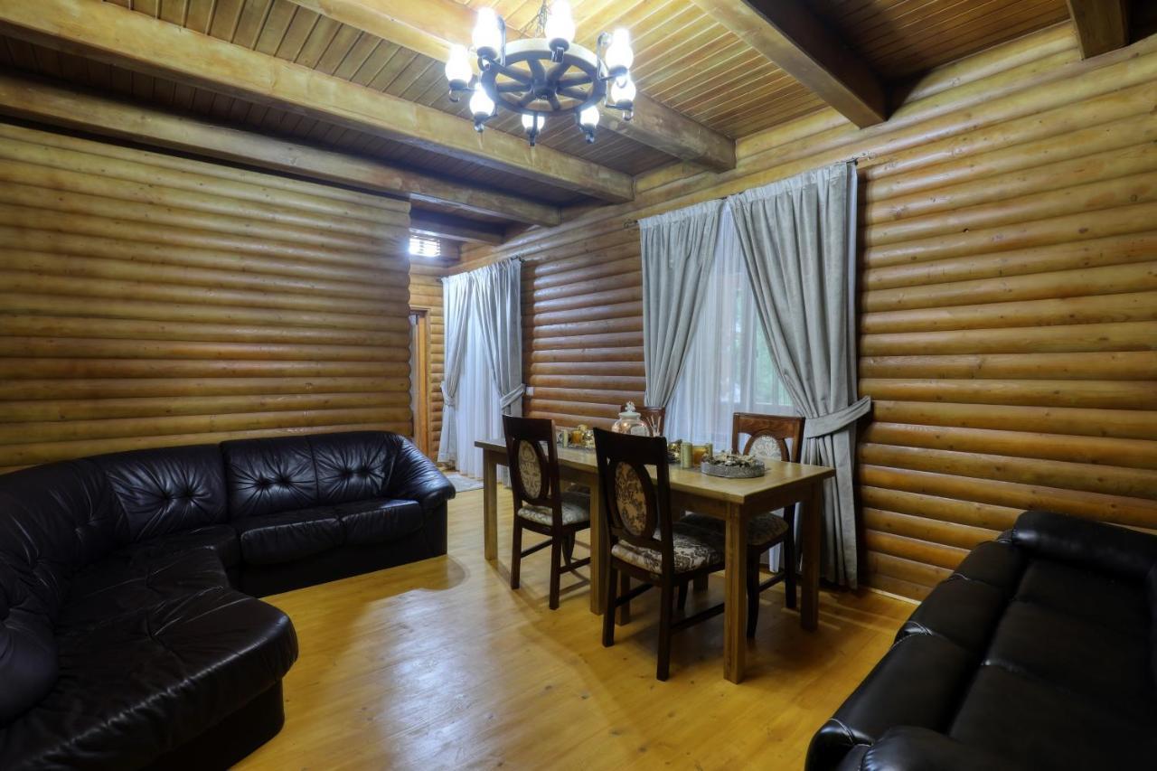 Hotel Ivascu Моисей Екстериор снимка