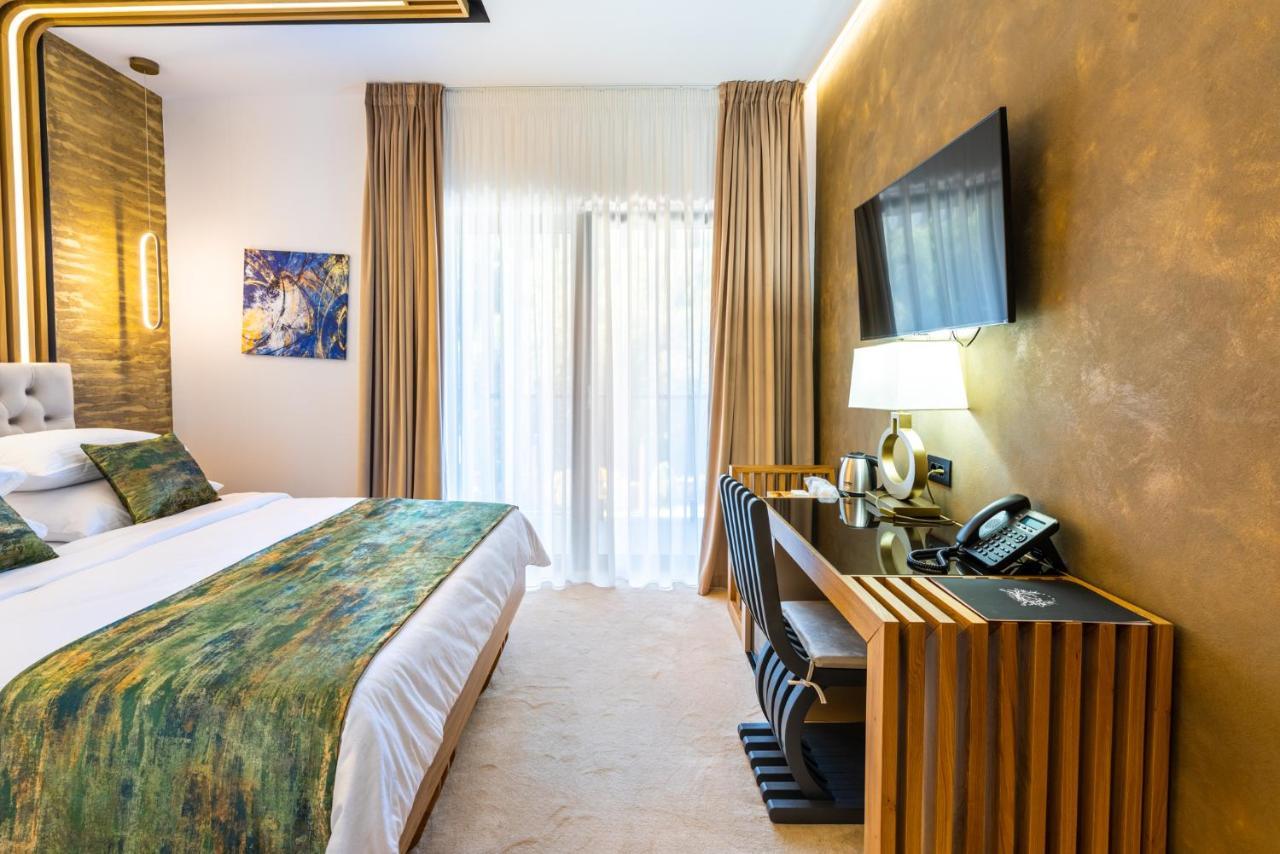 Hotel Ivascu Моисей Екстериор снимка