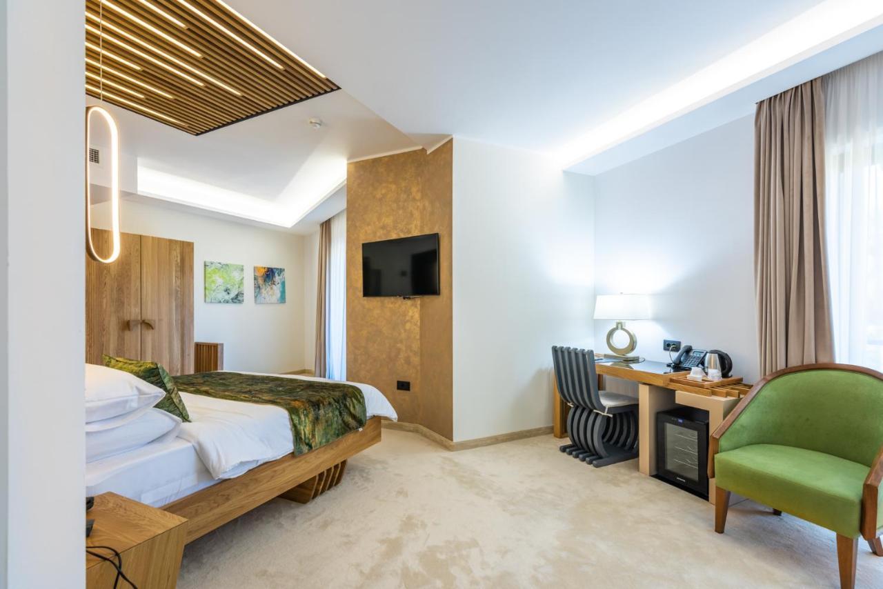 Hotel Ivascu Моисей Екстериор снимка
