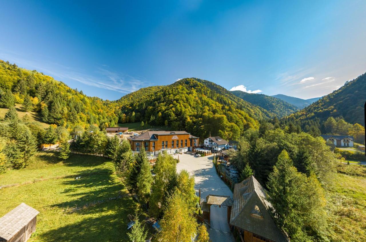 Hotel Ivascu Моисей Екстериор снимка