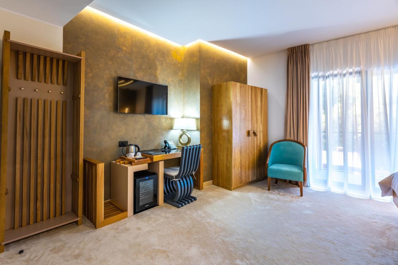 Hotel Ivascu Моисей Екстериор снимка
