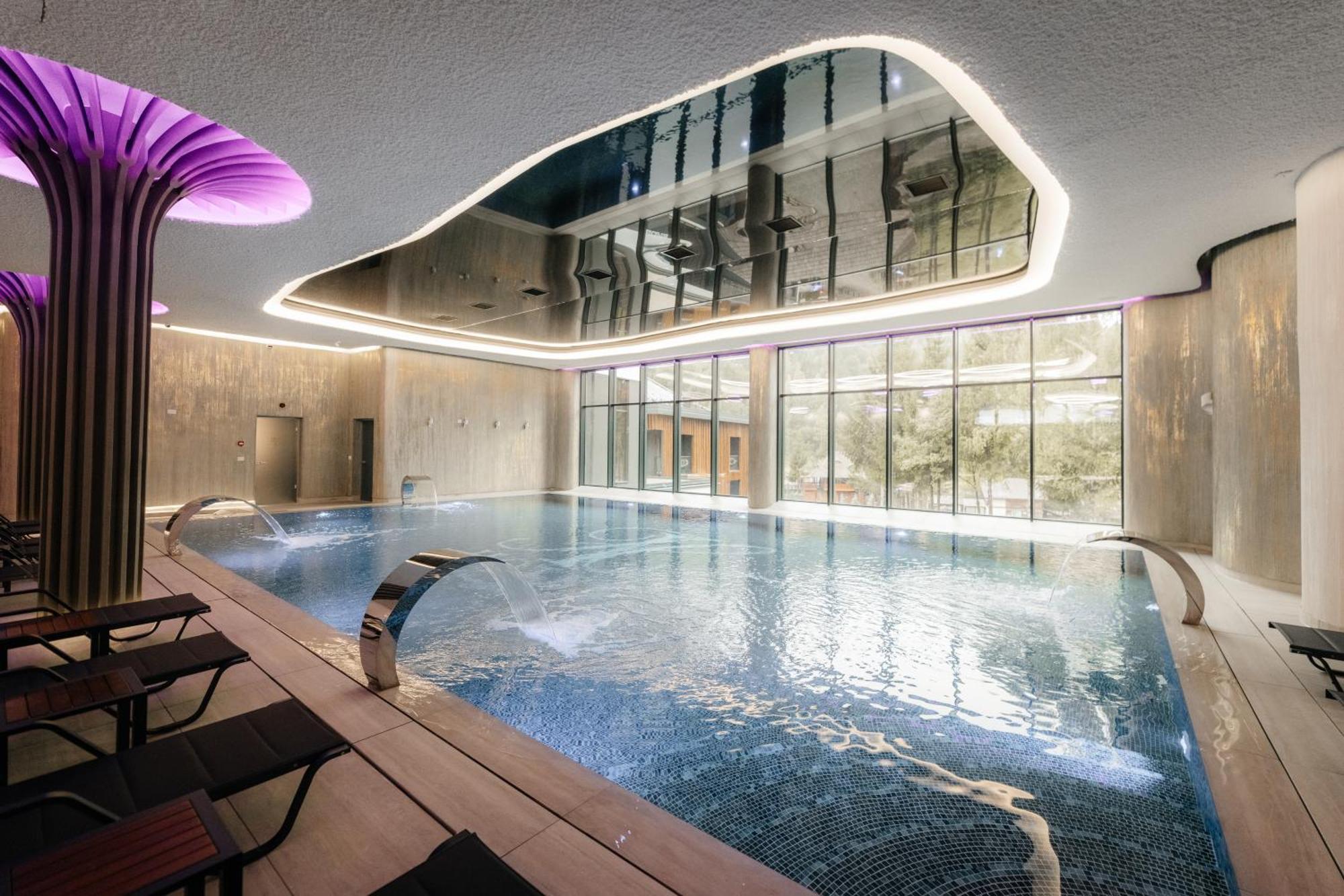 Hotel Ivascu Моисей Екстериор снимка